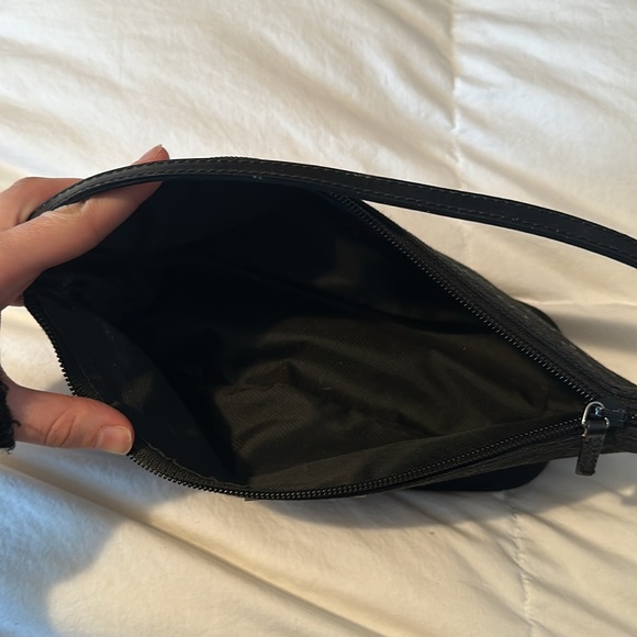 Black Small Gucci Baguette Bag - Picture 3 of 5